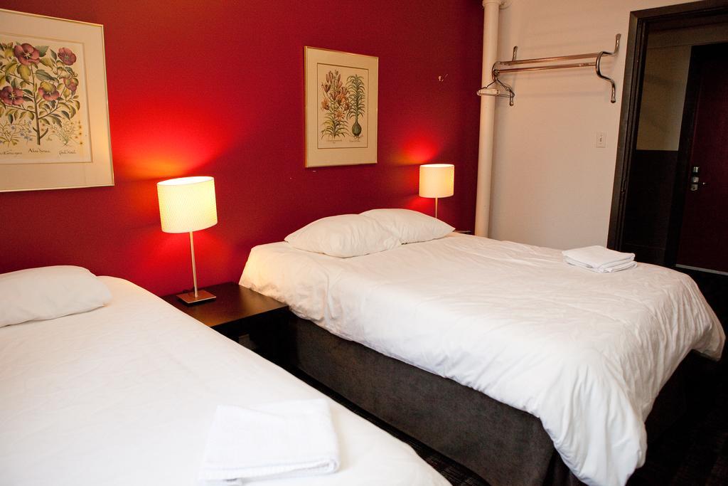 Hi Vancouver Central Hostel Стая снимка